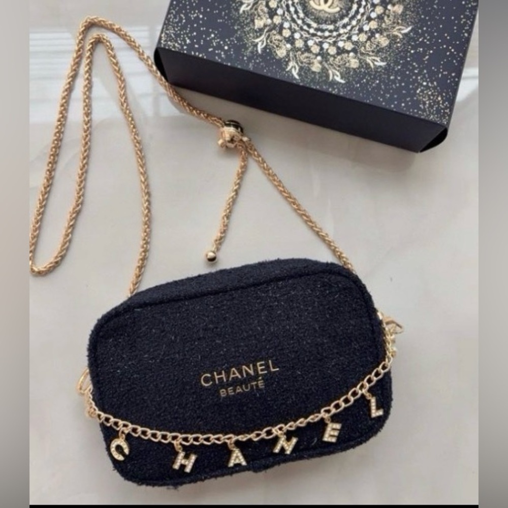 CHANEL Beauté Blue Tweed Cosmetic Bag Crossbody Gold Chain GWP Promo NIB